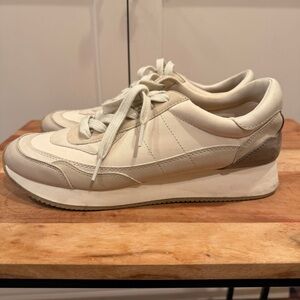 Universal Thread Cream Sneakers Size 11 Neutral Lace Up Shoes